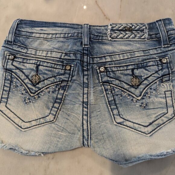 #33 Miss Me Distressed Denim Shorts with Floral Embellishments - Size 26 - Picture 4 of 5